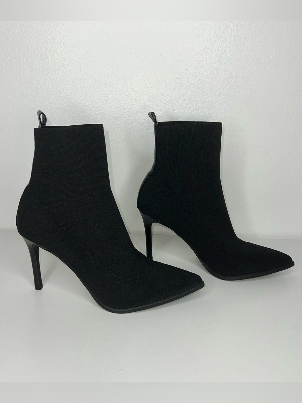 Steve Madden Black Pointed-Toe Stiletto Ender Sock Booties 4” Women’s Size 8